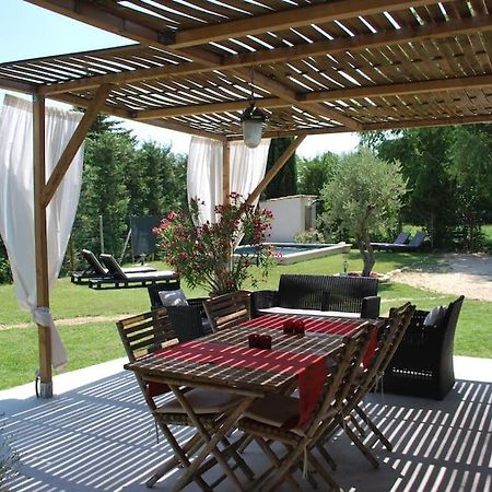 Le Cabanon Tendance Du Luberon Mérindol Exterior photo
